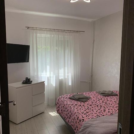 אורדאה Apartament Regim Hotelier מראה חיצוני תמונה